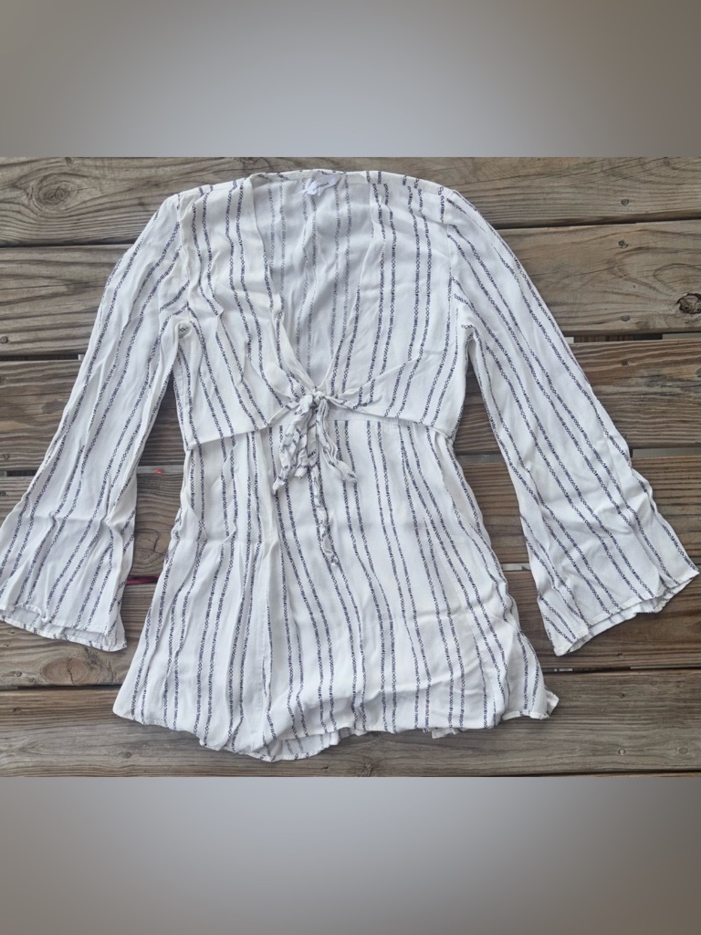 Olivaceous Tie Front Mini Dress Boho Bell Sleeve Flowy Size Medium